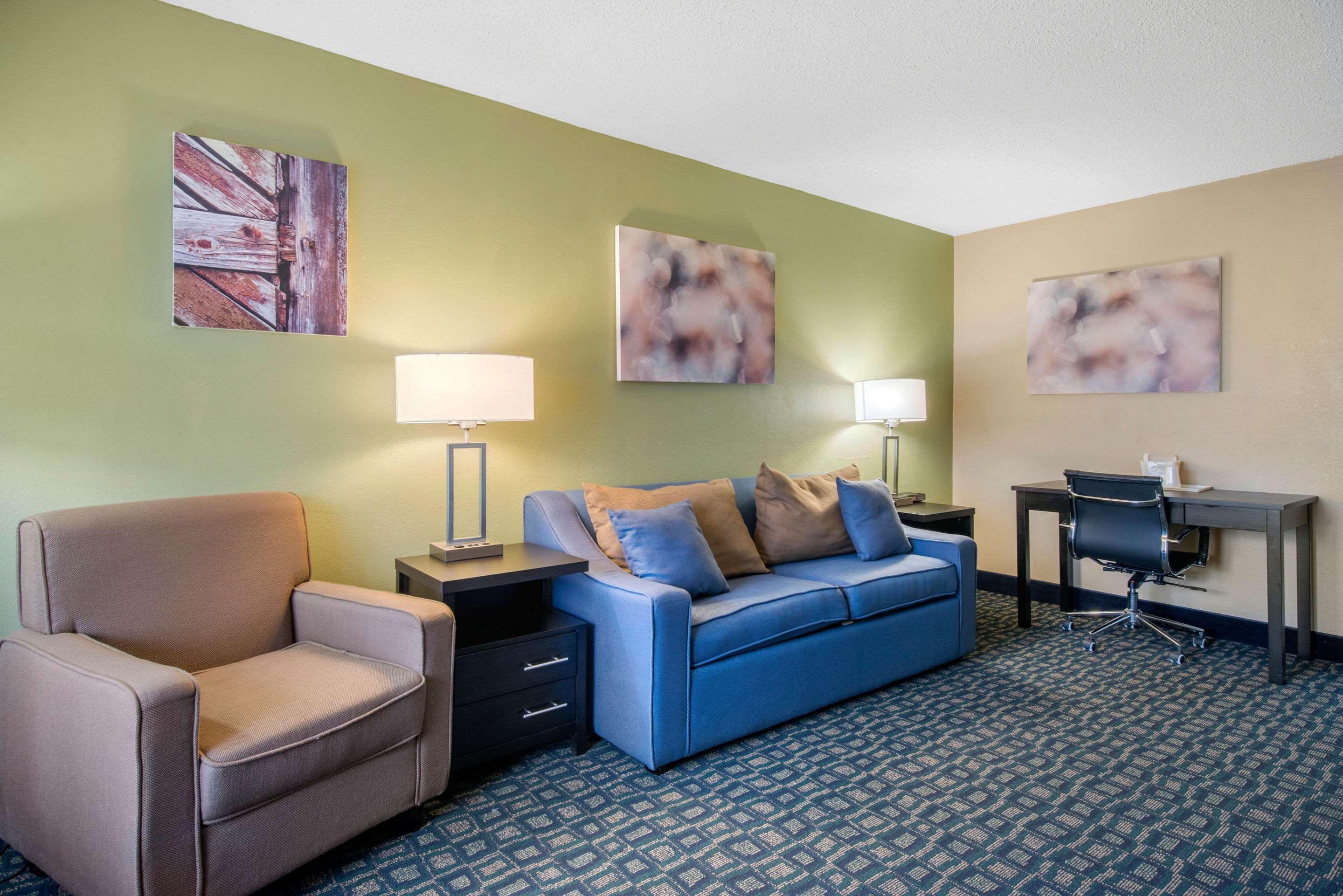 Quality Inn & Suites Brooksville I-75-Dade City Ridge Manor Exterior photo