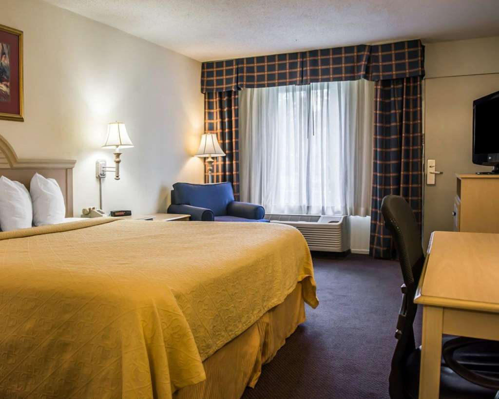 Quality Inn & Suites Brooksville I-75-Dade City Ridge Manor Room photo