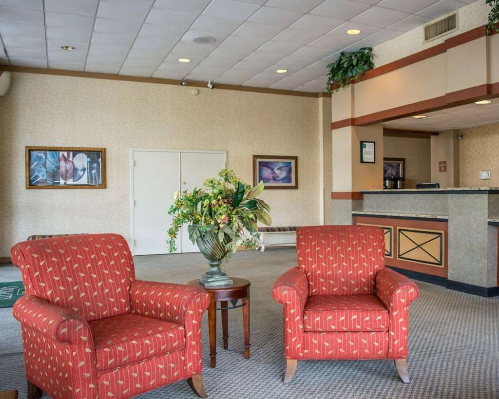 Quality Inn & Suites Brooksville I-75-Dade City Ridge Manor Interior photo