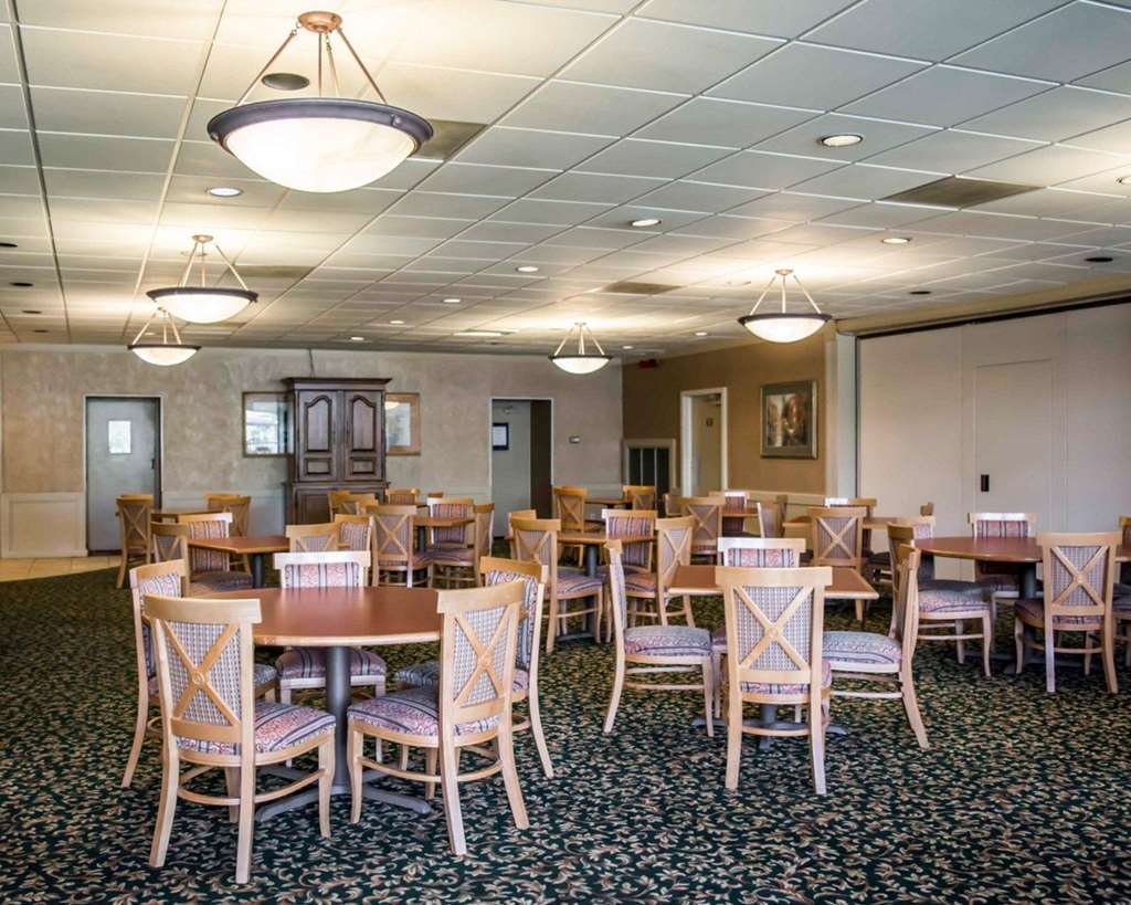 Quality Inn & Suites Brooksville I-75-Dade City Ridge Manor Restaurant photo